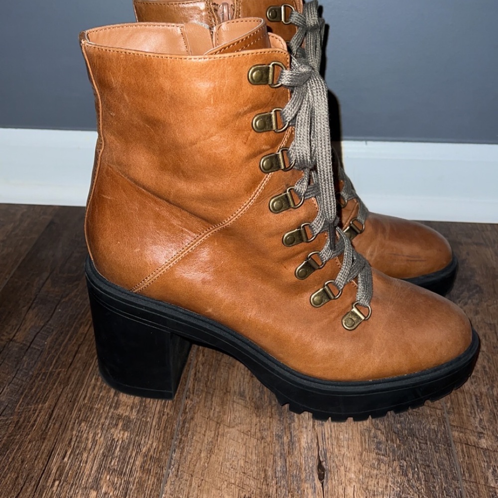 Steve Madden Leather Boots